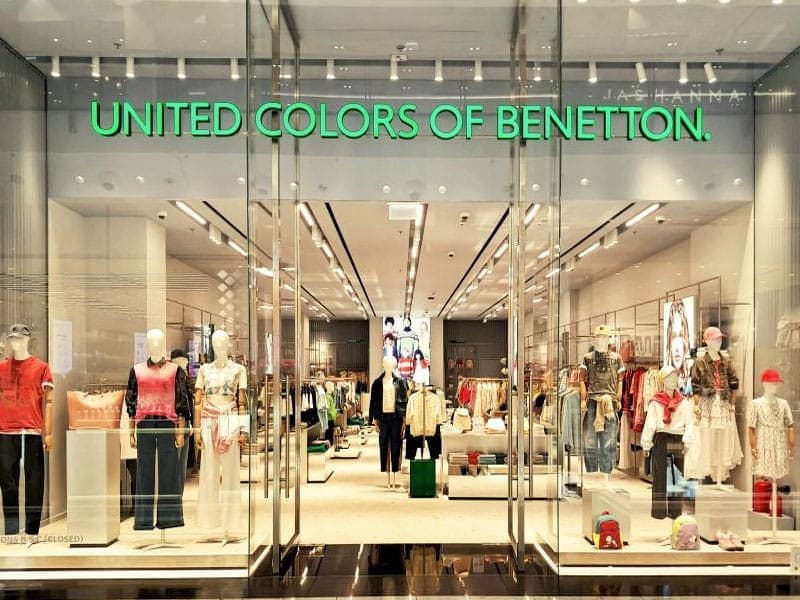United Colors of Benetton - Slide 1