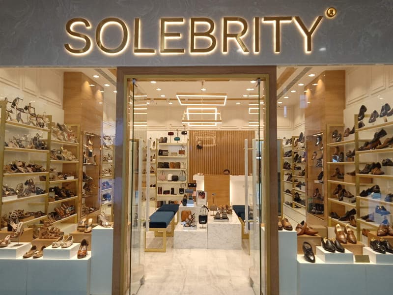 Solebrity - Slide 1